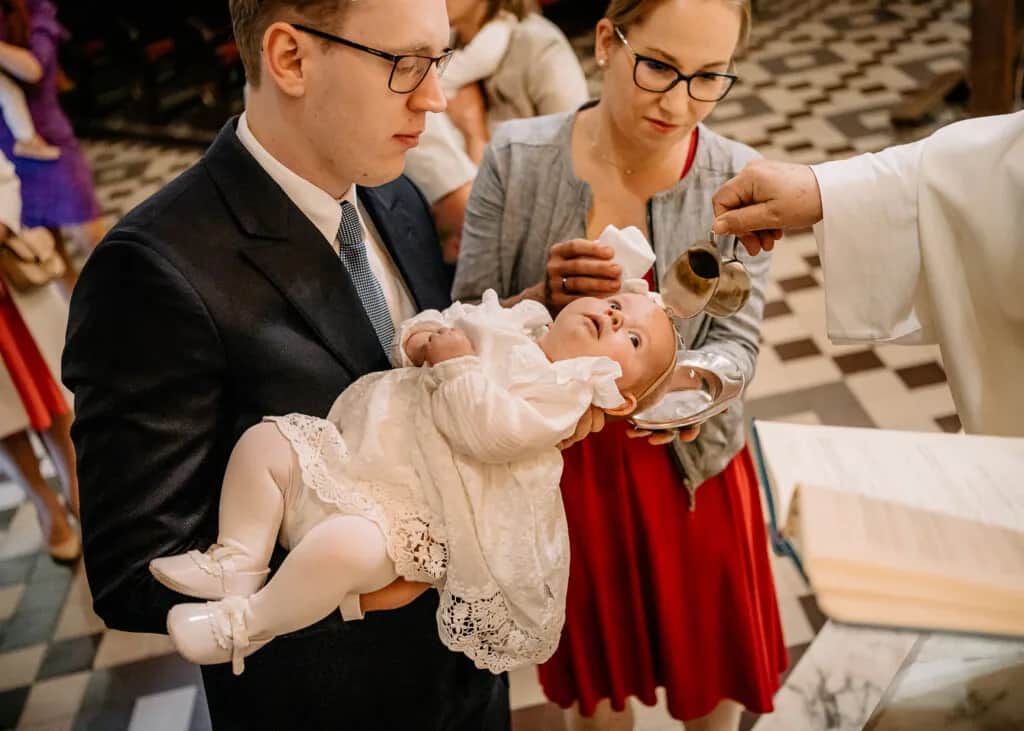 Ile kosztuje fotograf na chrzest? Ceny, pakiety i ukryte koszty